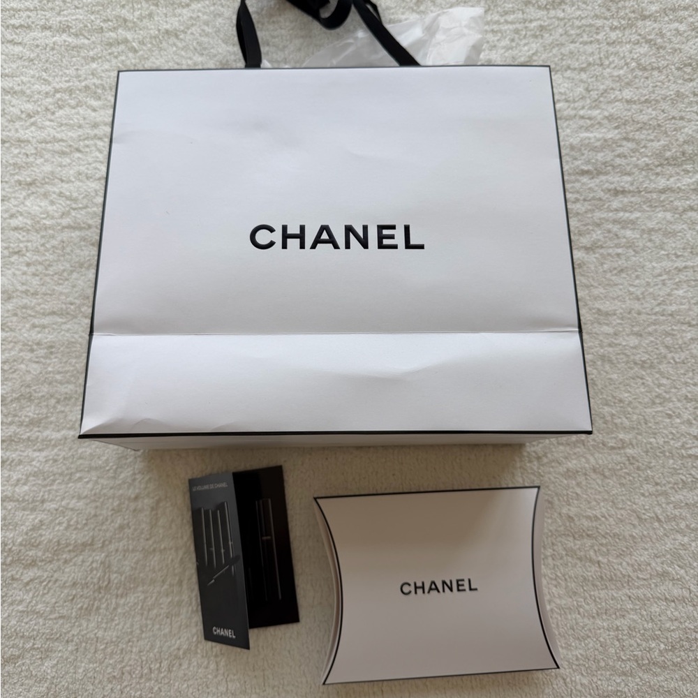 Chanel le volume de Chanel mascara sample